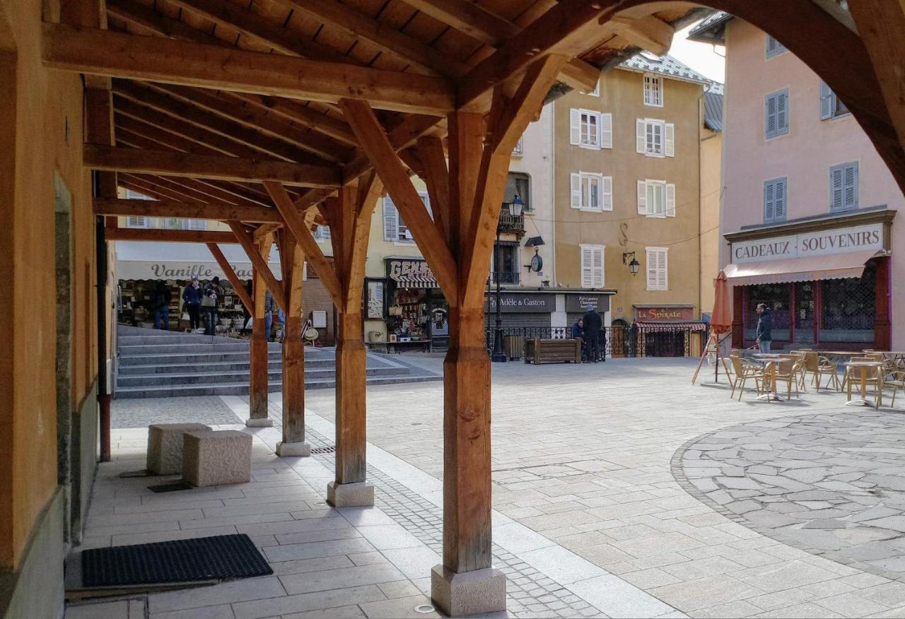 Appartement au départ des remontées mécaniques - Briançon Exterior foto