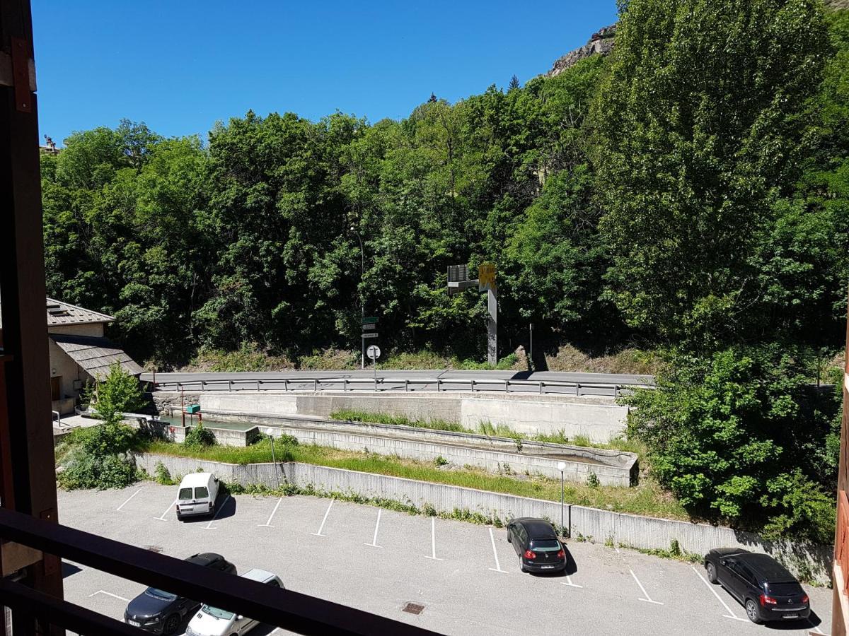 Appartement au départ des remontées mécaniques - Briançon Exterior foto